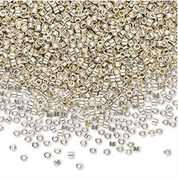 Seed beads, Delica 11/0, galvaniseret sølv, 7,5 gram. DB1831V
